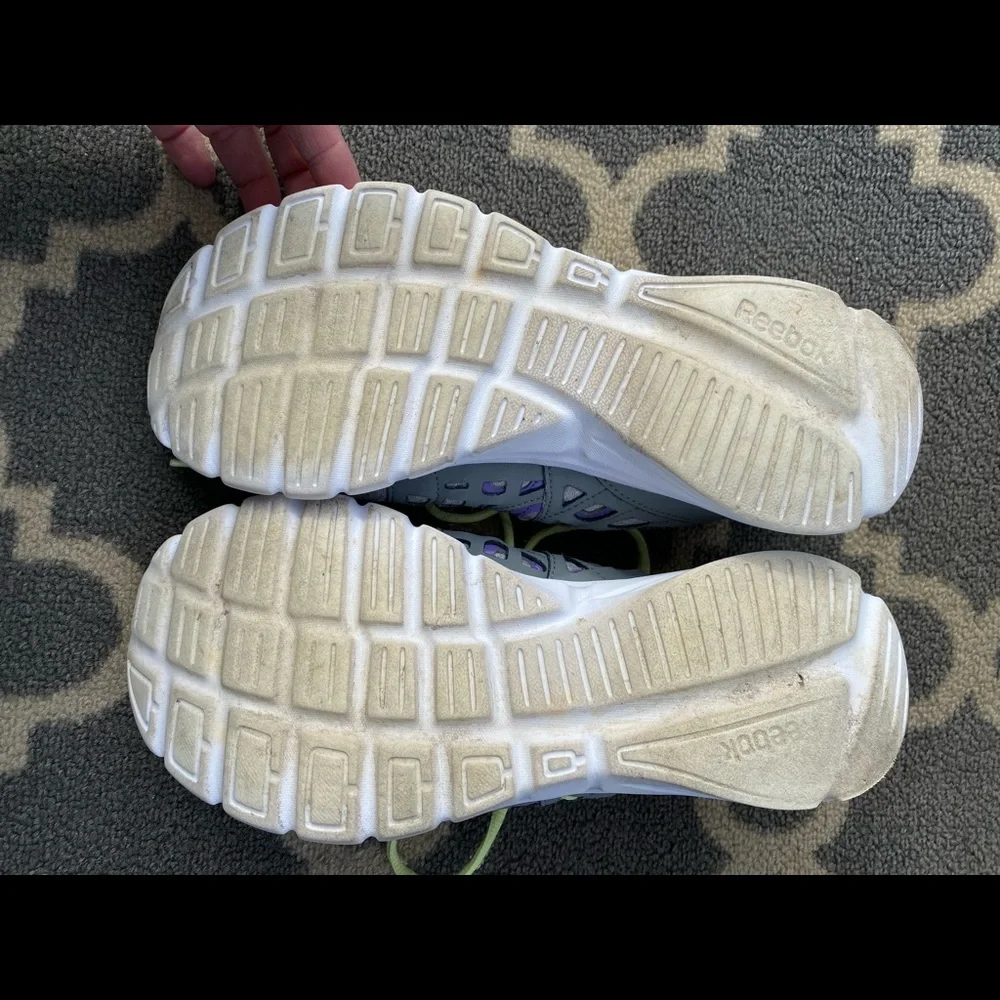 Grey Reeboks - Picture 4 of 7